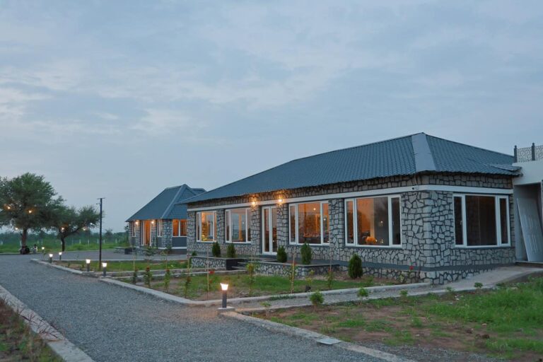 Seasons Jawai – Luxury Wildlife Resort in Jawai Rajasthan, Jawai hotel for travel agent bookings